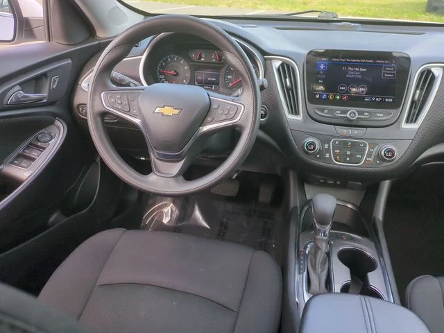 Used 2024 White Chevrolet LT image 30