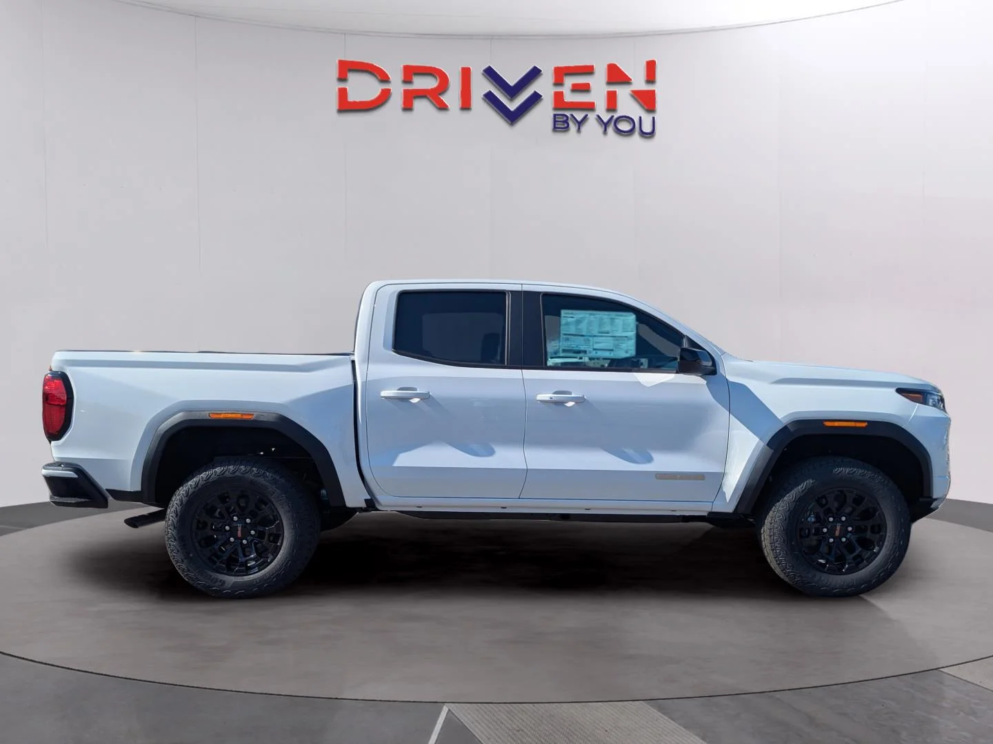 New 2026 Summit White GMC Elevation image 7
