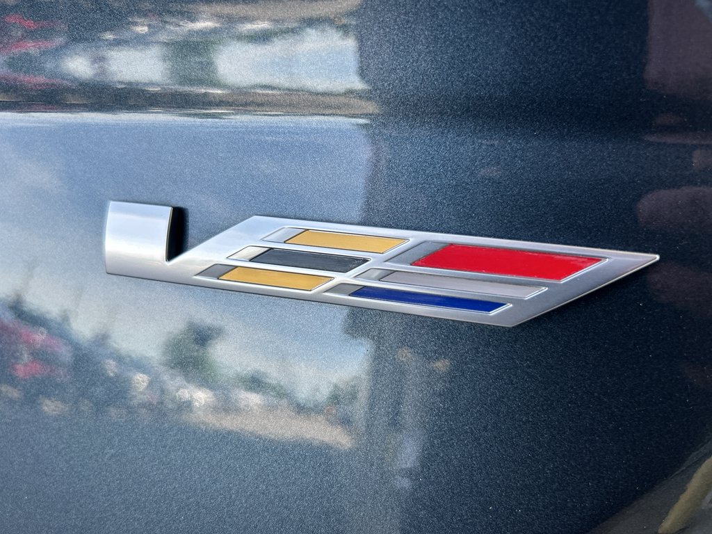 Used 2022 Shadow Metallic Cadillac V-Series image 7