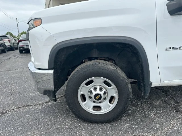 Used 2022 White Chevrolet Work Truck image 20