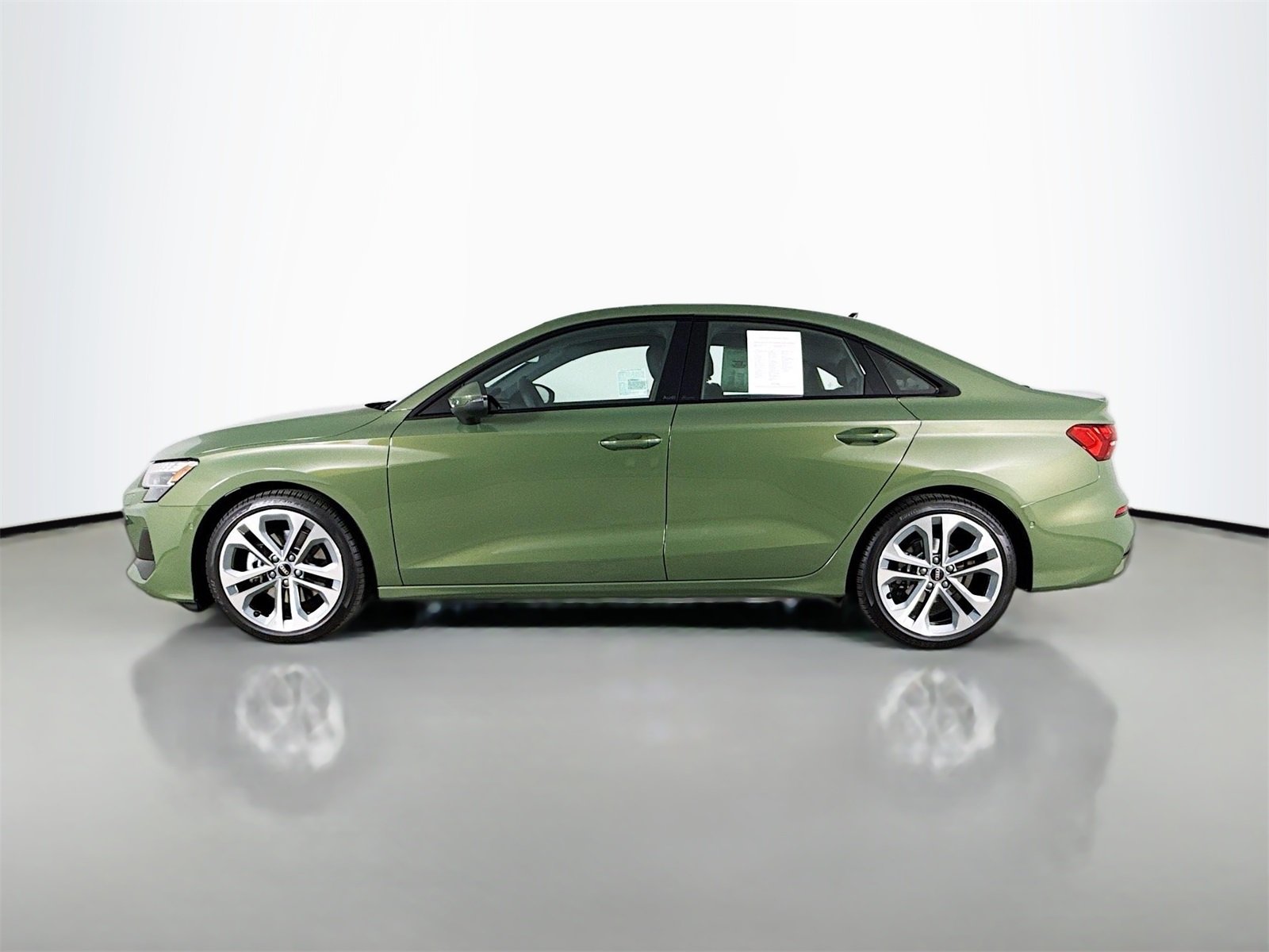 2025 Audi A3 40 Premium Plus Quattro photo 4