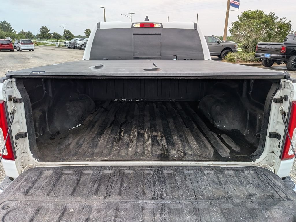 Used 2019 White Ram Big Horn/Lone Star image 32