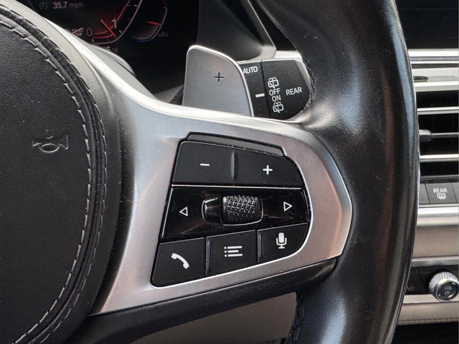 Used 2020 Arctic Gray Metallic BMW xDrive40i image 29