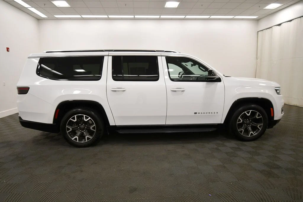 Used 2024 White Jeep Series III image 9