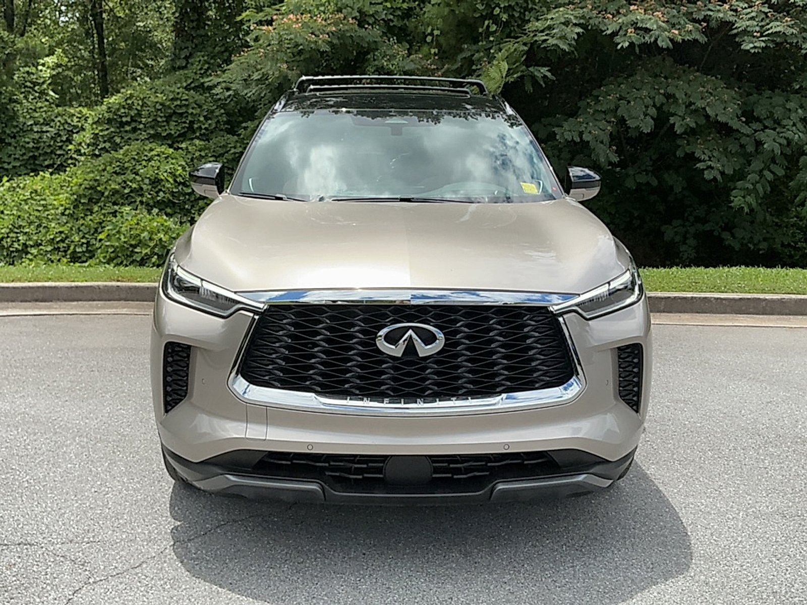 Used 2025 Warm Titanium/Black Obsidian INFINITI AUTOGRAPH AWD image 21