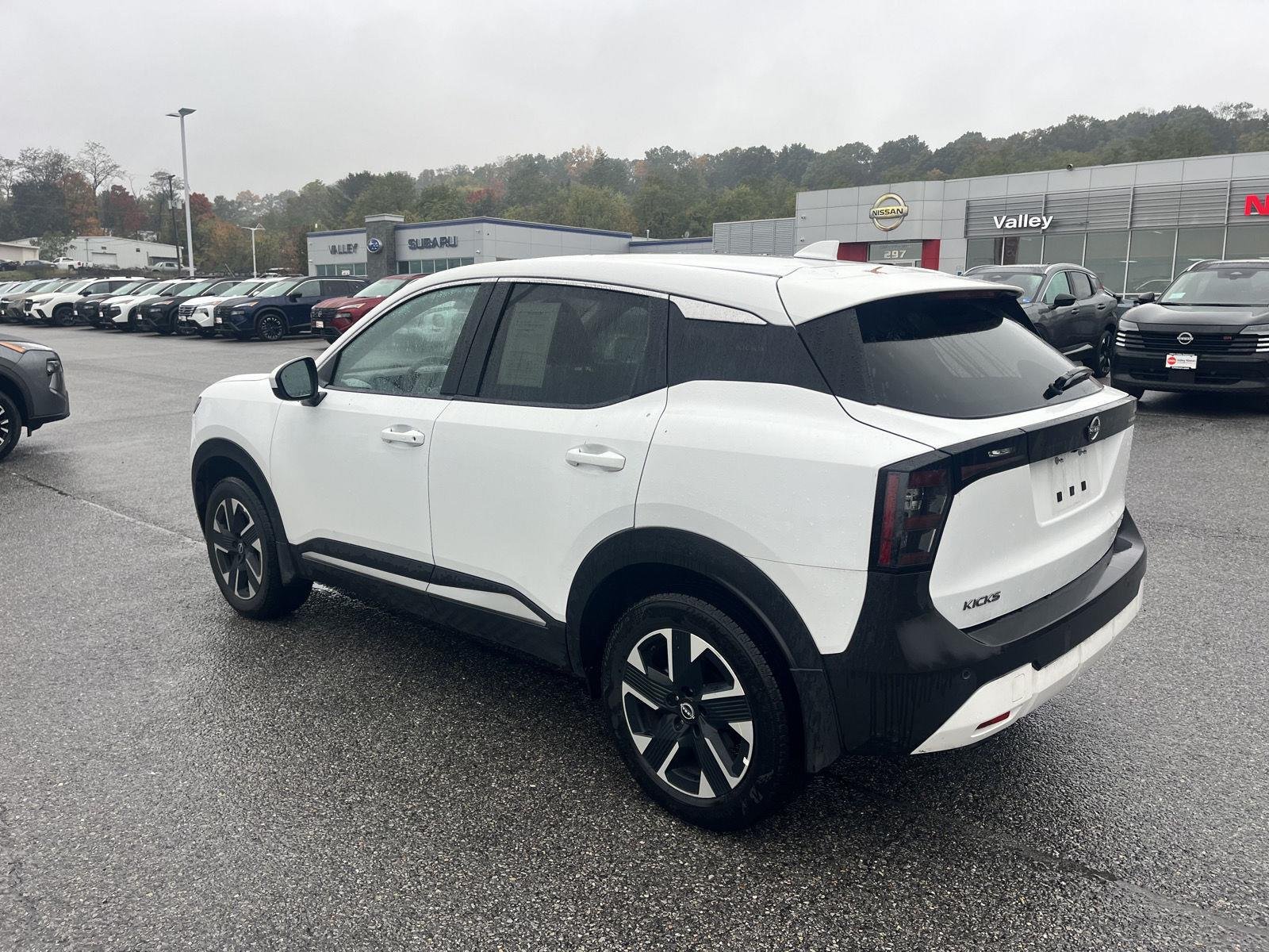 Used 2025 Fresh Powder Nissan SV image 5