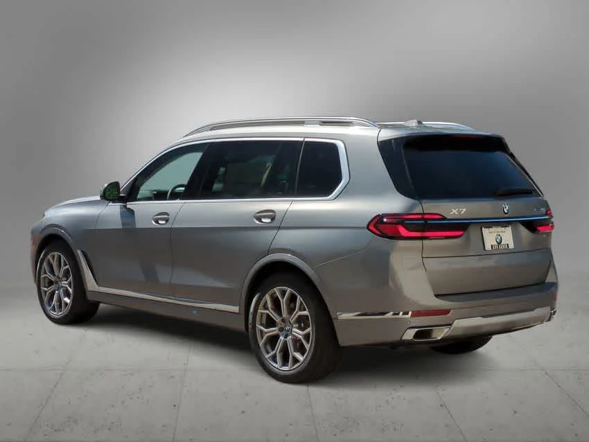 2026 BMW X7 40i - Photo 6