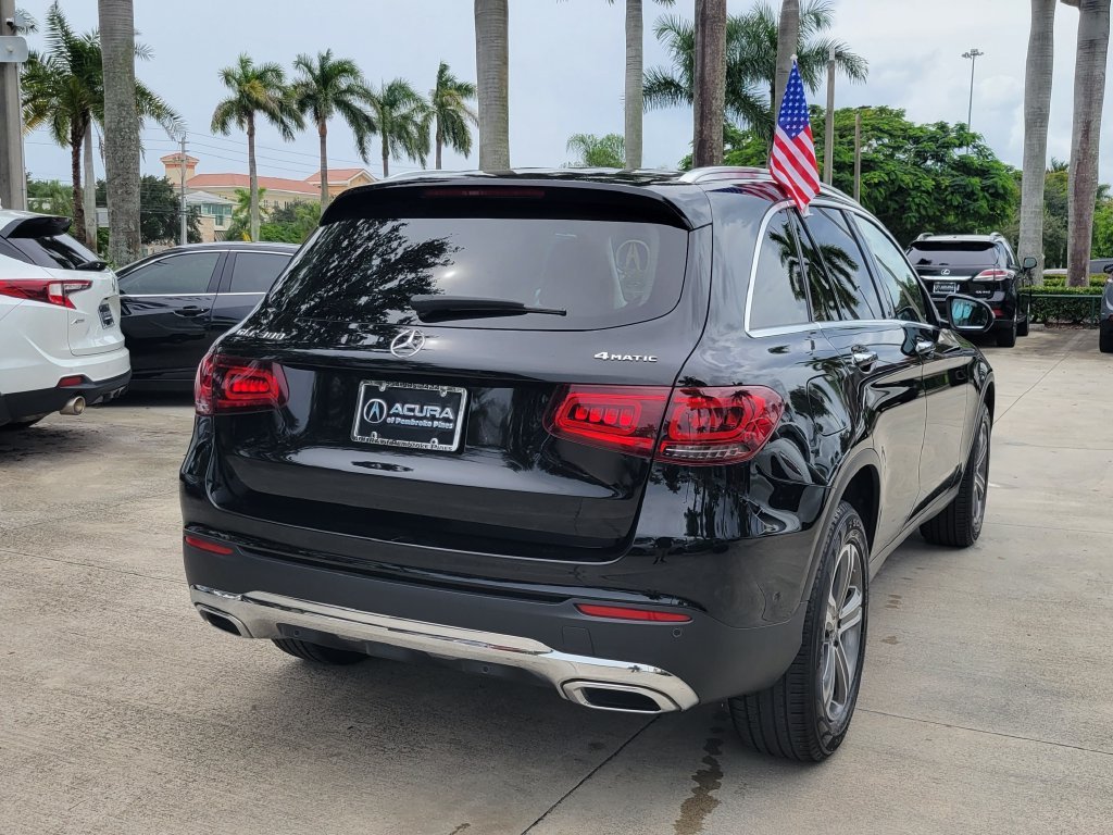 Used 2022 Black Mercedes-Benz GLC 300 image 7