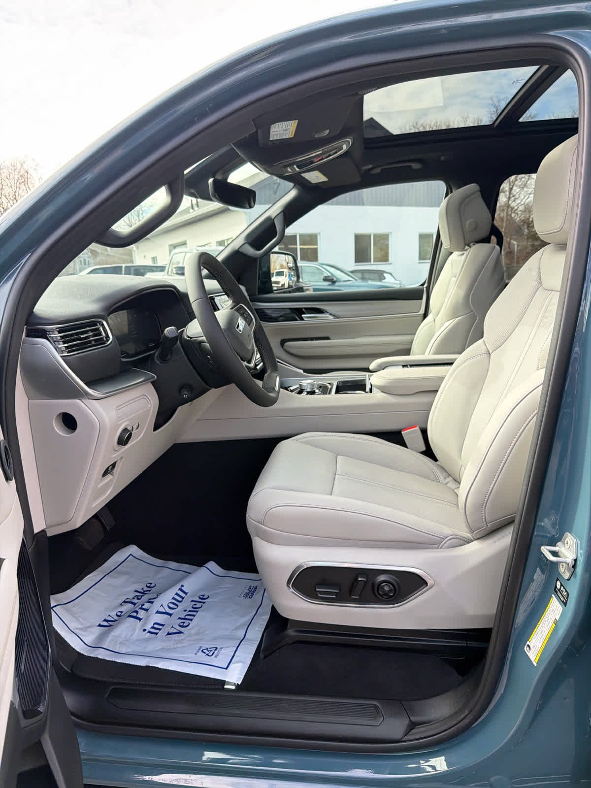 New 2026 Steel Blue Exterior Paint Jeep Limited Altitude image 11