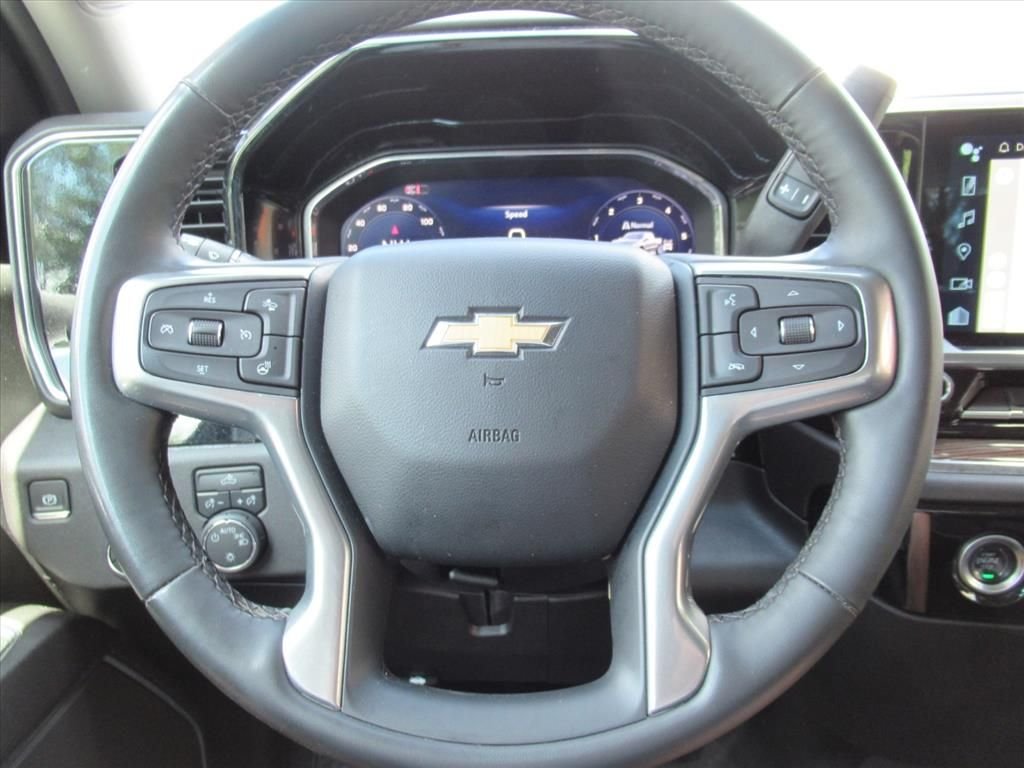 Used 2024 White Chevrolet LT image 21