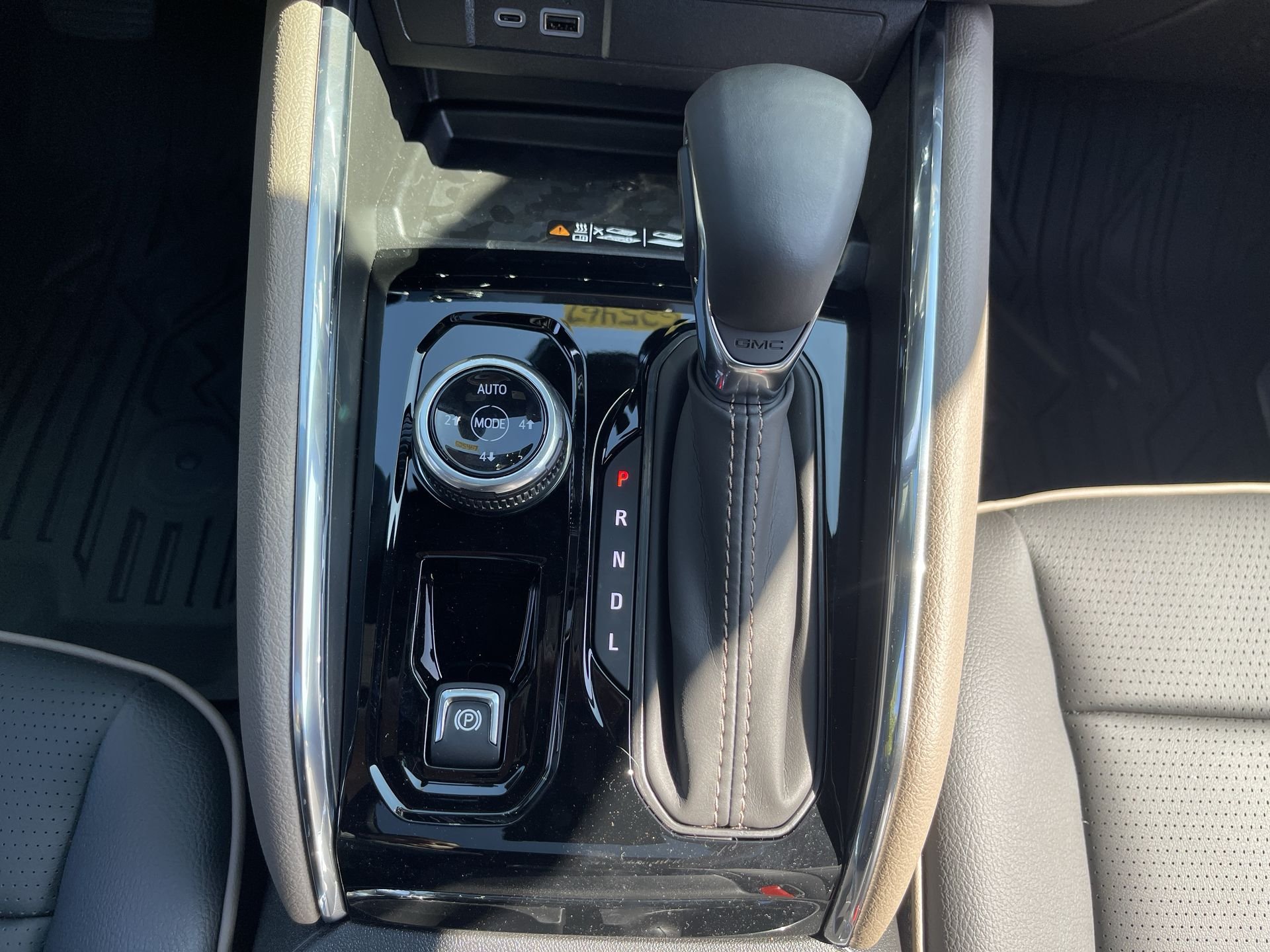 2025 GMC Canyon Denali - Photo 51