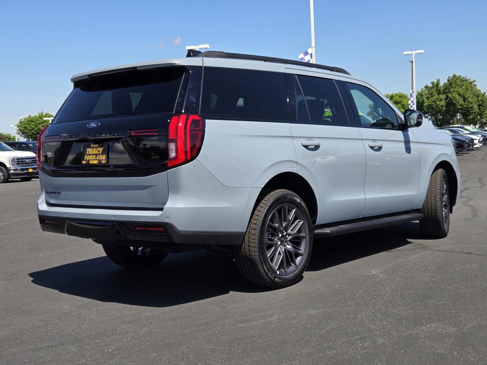 New 2026 Glacier Gray Metallic Tri-Coat Ford Platinum® image 5