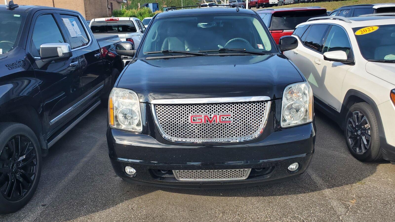 Used 2014 ONYX BLACK GMC Denali image 2