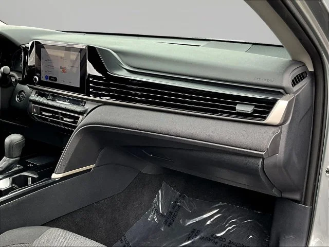Used 2025 Silver Toyota LE image 30