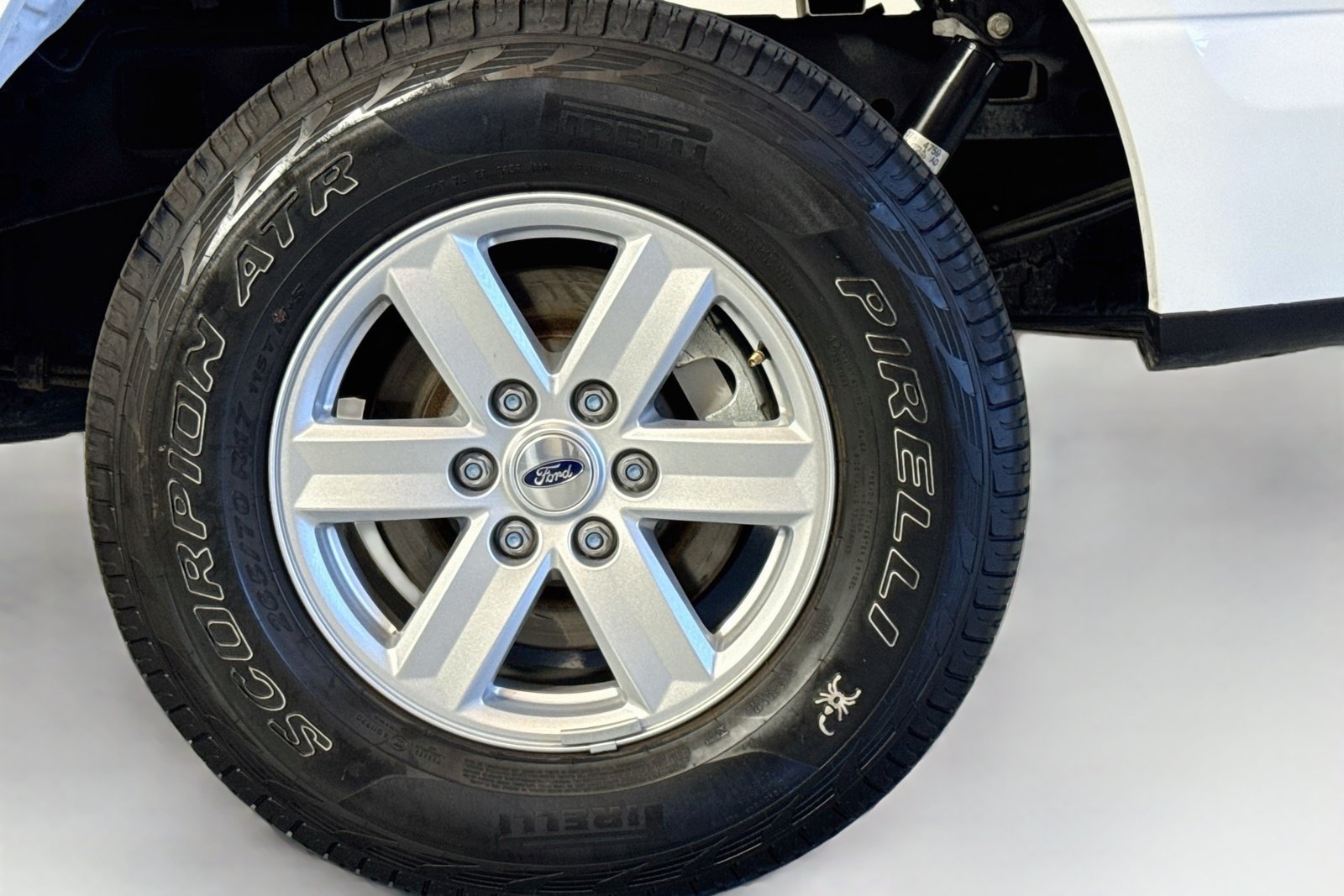 Used 2020 Oxford White Ford XL image 25