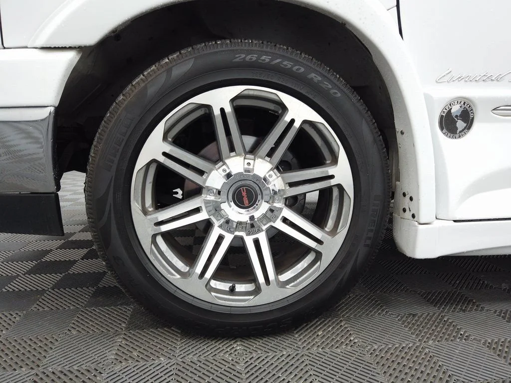 Used 2020 Summit White GMC Work Van image 15