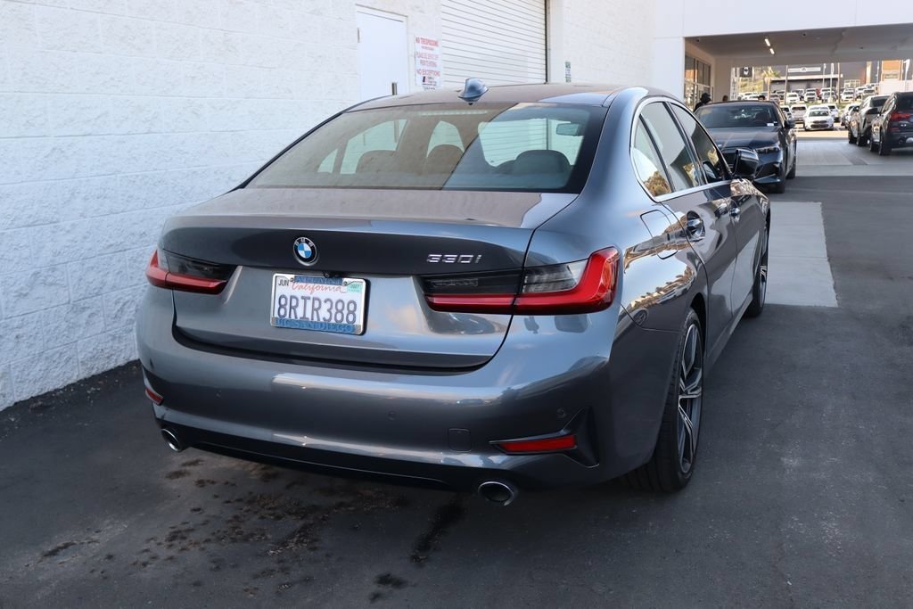 Used 2020 Gray BMW 330i image 3