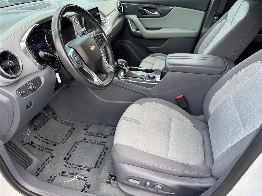 Used 2020 SUMMIT WHITE Chevrolet LT image 10