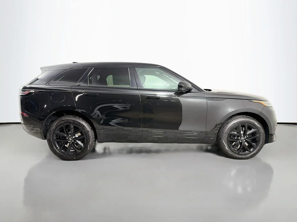 New 2026 Santorini Black Land Rover P250 Base image 4