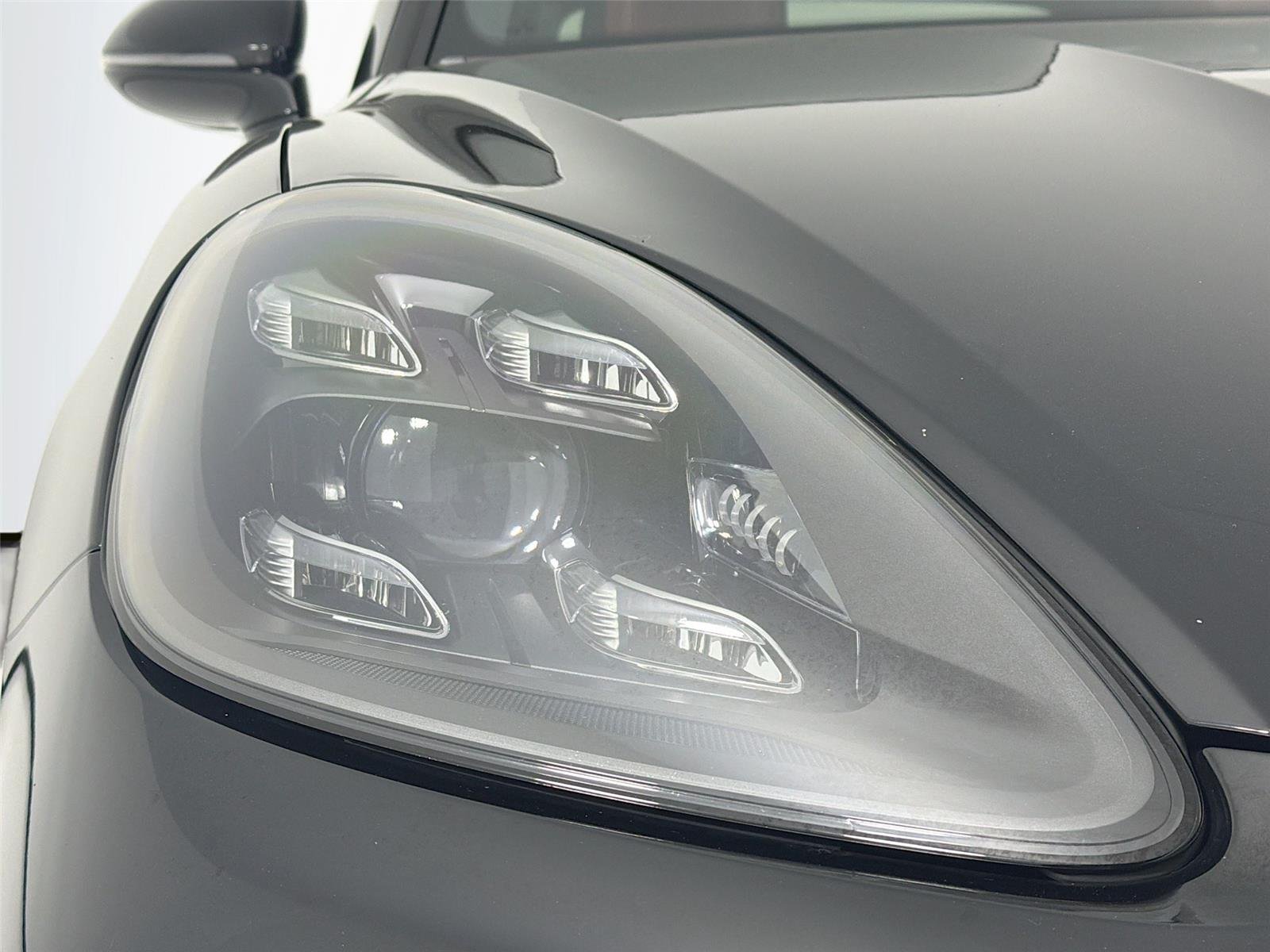 Used 2023 Black Porsche Turbo S E-Hybrid image 10