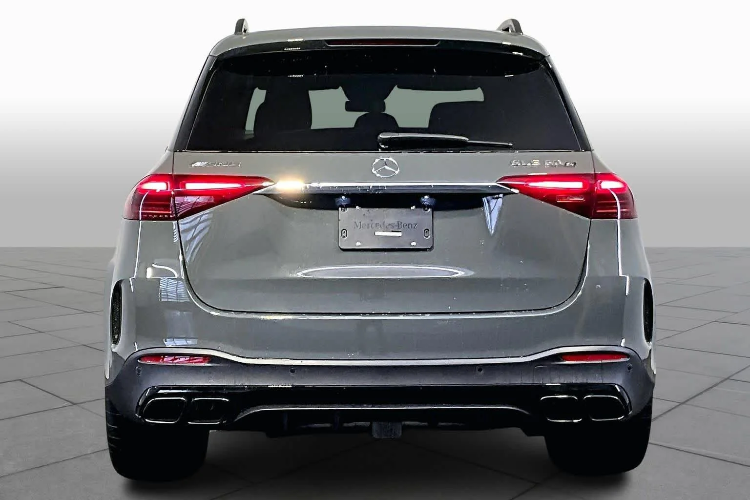 New 2026 MANUFAKTUR Silicon Grey Mercedes-Benz AMG® GLE 63 S image 4