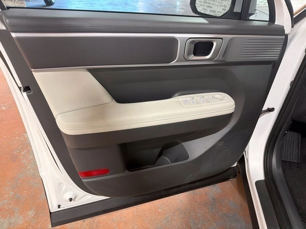 Used 2026 Serenity White Hyundai SEL image 25