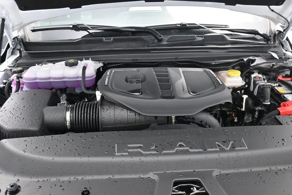 2026 RAM 1500 Limited - Photo 14