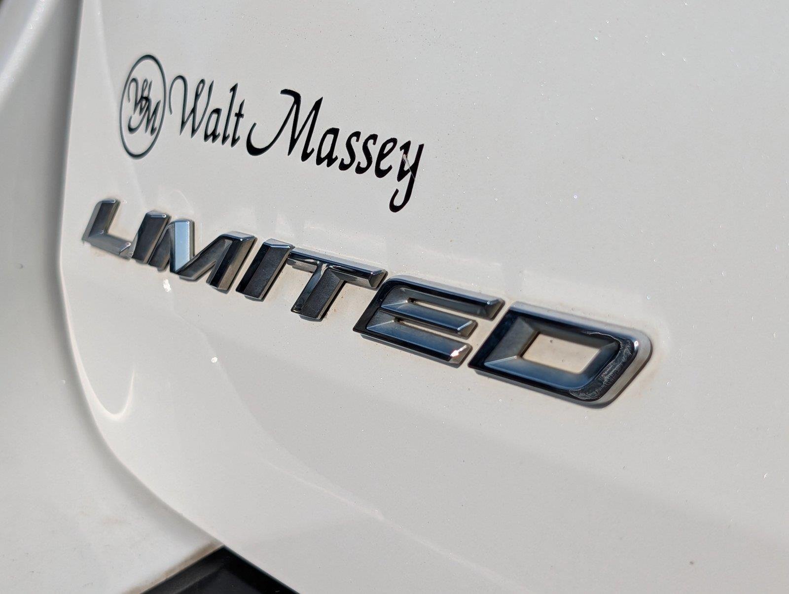 Used 2021 Star White Metallic Tri-Coat Ford Limited image 31