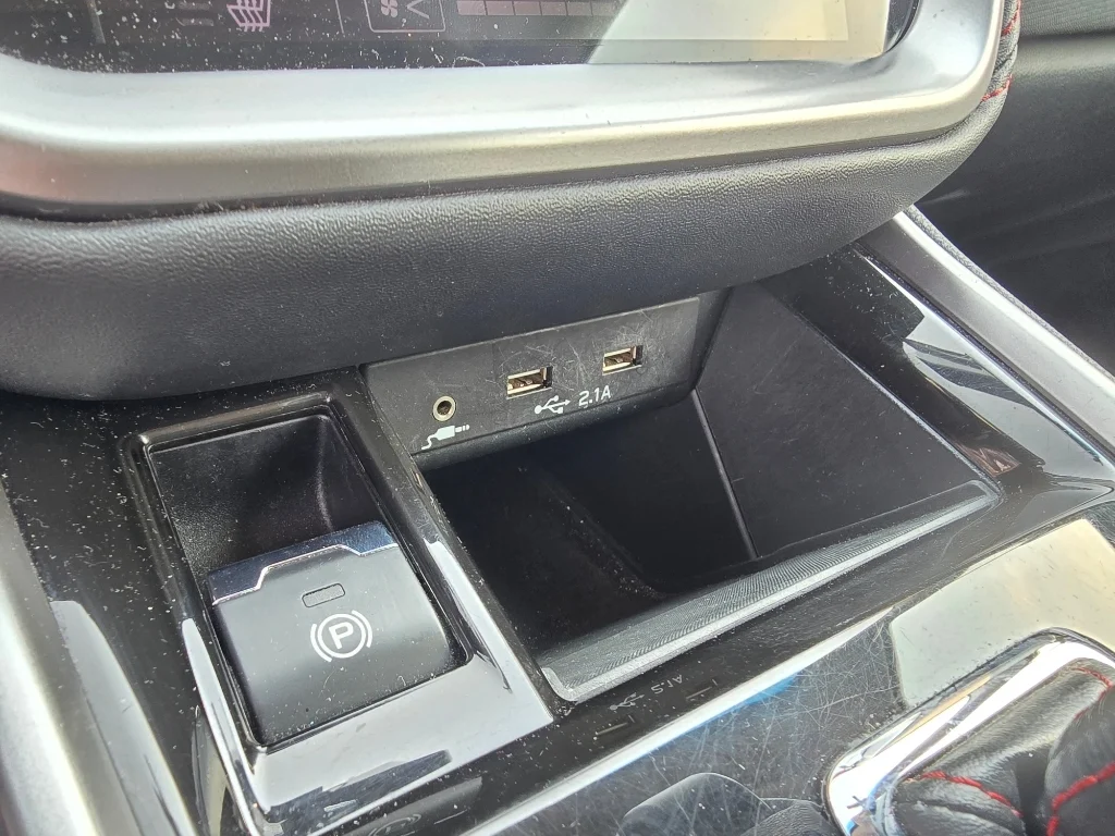 Used 2022 Crystal White Pearl Subaru Sport image 21