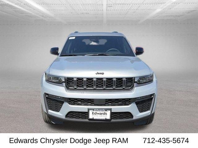 New 2026 Silver Zynith Jeep Limited image 2