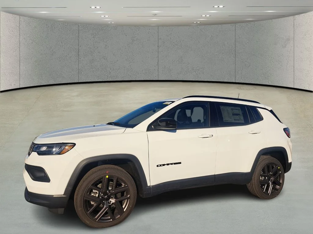 New 2026 Bright White Clear-Coat Exterior Paint Jeep Latitude image 9
