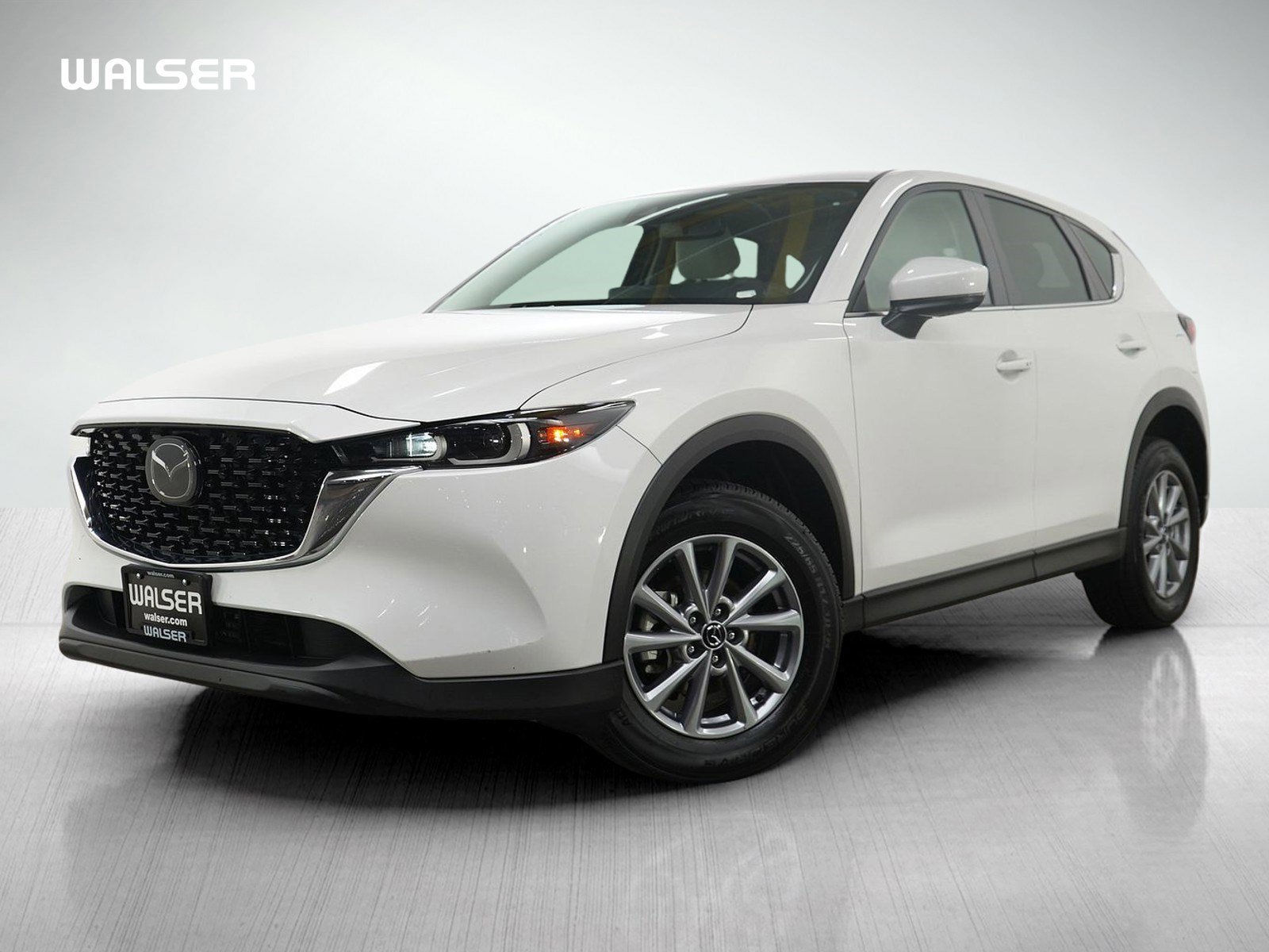 2023 Mazda CX-5 S Preferred package Auto AWD's photo