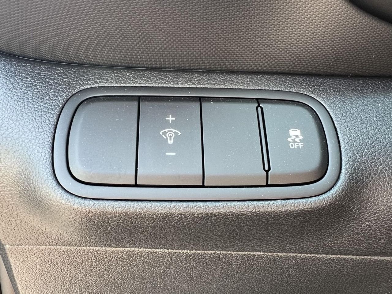 New 2026 Ecotronic Gray w/Black Roof Hyundai SEL w/Two-Tone Roof image 68