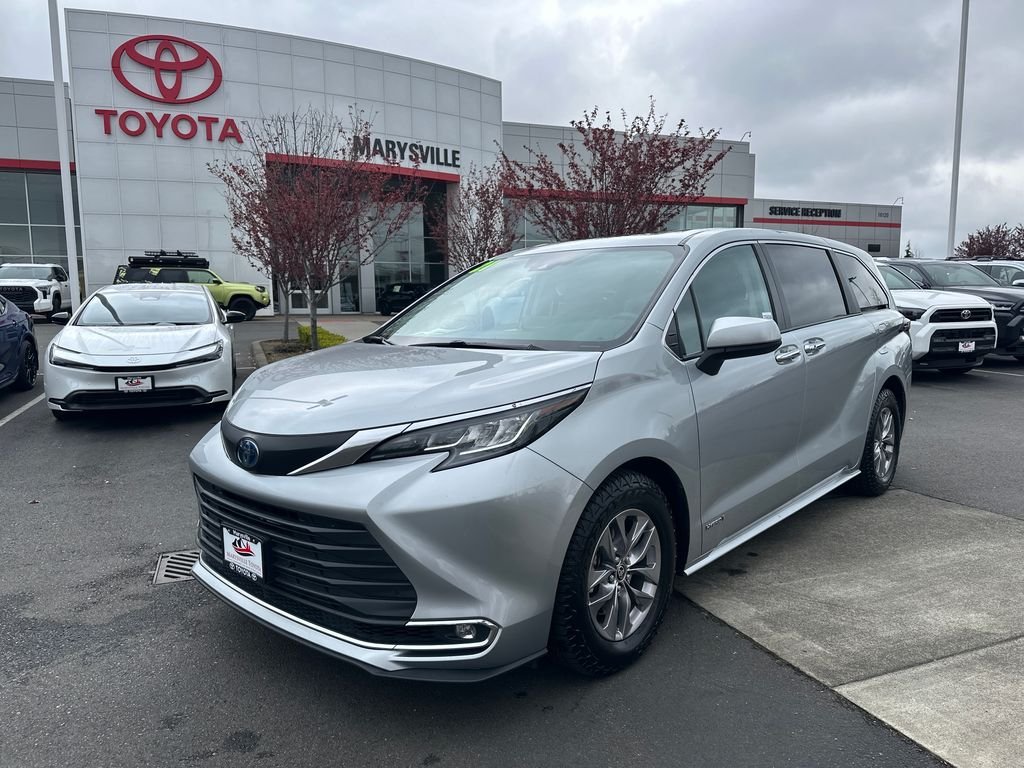 2021 Toyota Sienna XLE
