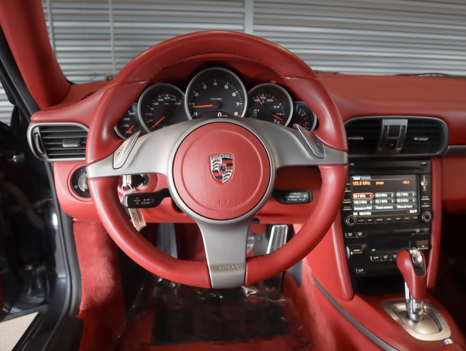 Used 2009 Atlas Grey Metallic Porsche Cpe Carrera w/PDK transmission image 13