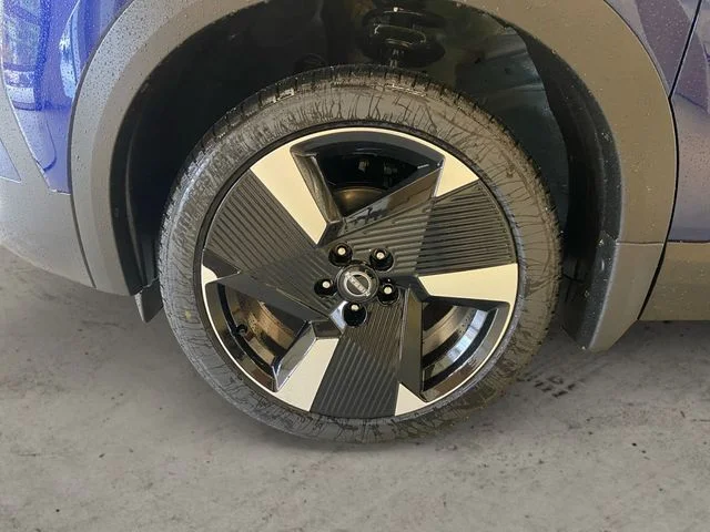 New 2026 Blue Nissan SR image 15