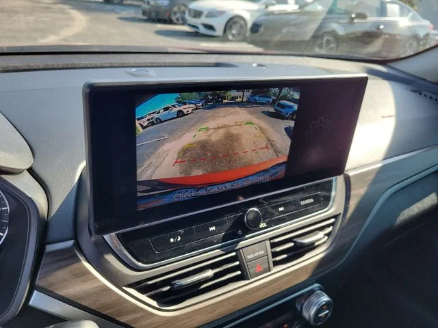 Used 2025 Red Nissan 2.5 SV image 27