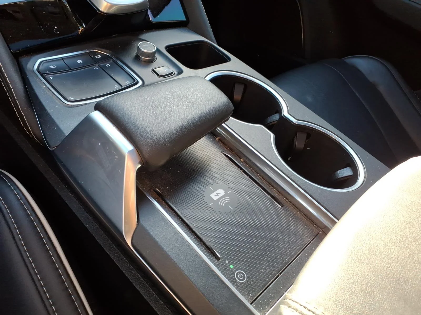 Used 2024 Phantom Violet Pearl Acura SH-AWD ADVANCE image 22