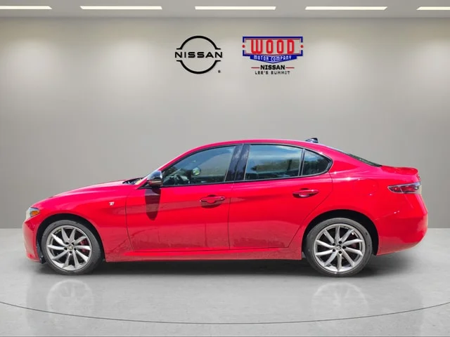 Used 2024 Alfa Rosso Alfa Romeo Ti image 5