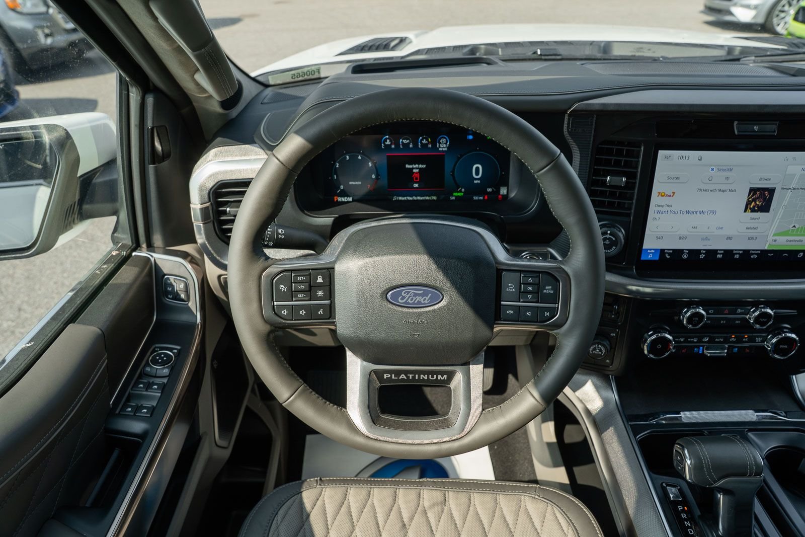 New 2026 Star White Metallic Tri-Coat Ford Platinum® image 27