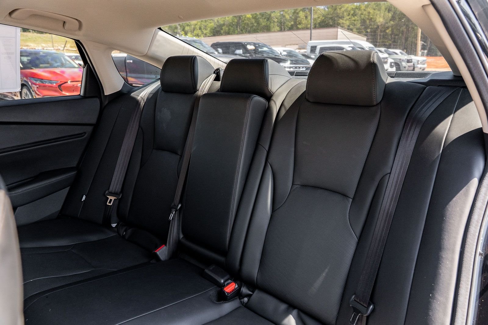 Used 2025  Honda Touring image 19