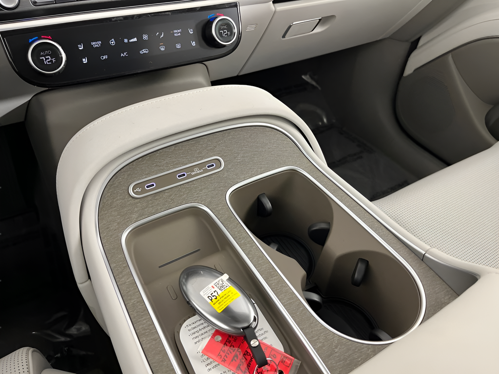 New 2026 Black Hyundai SEL Premium image 16