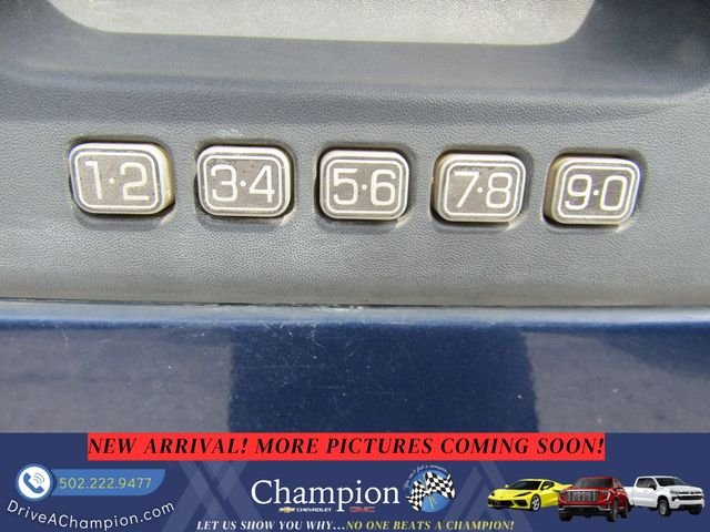 Used 2010 Blue Ford  image 6