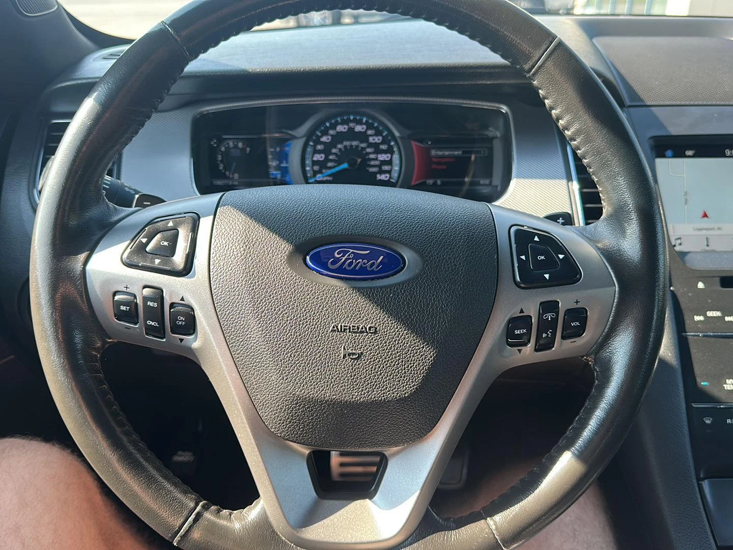 Used 2016 Magnetic FORD SEDAN image 18