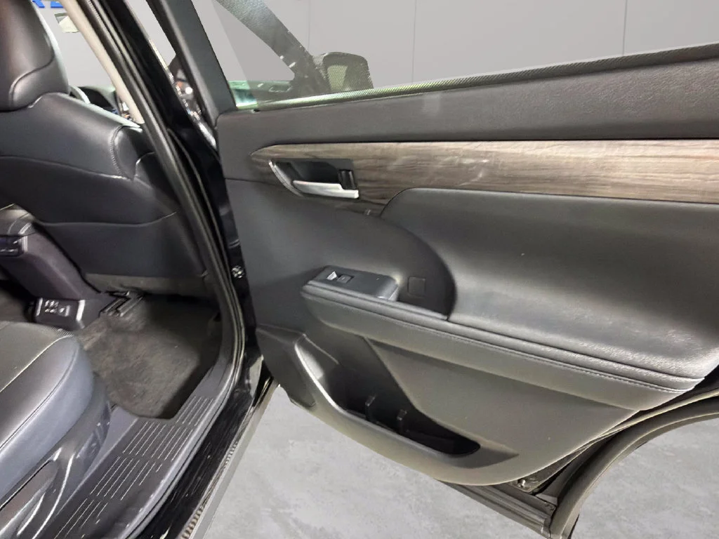 Used 2023 Black Toyota Platinum image 39