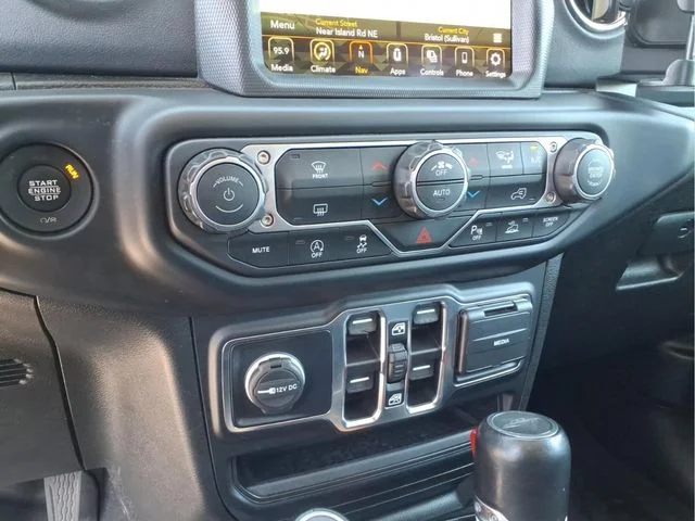 Used 2023 Gray Jeep High Altitude image 24