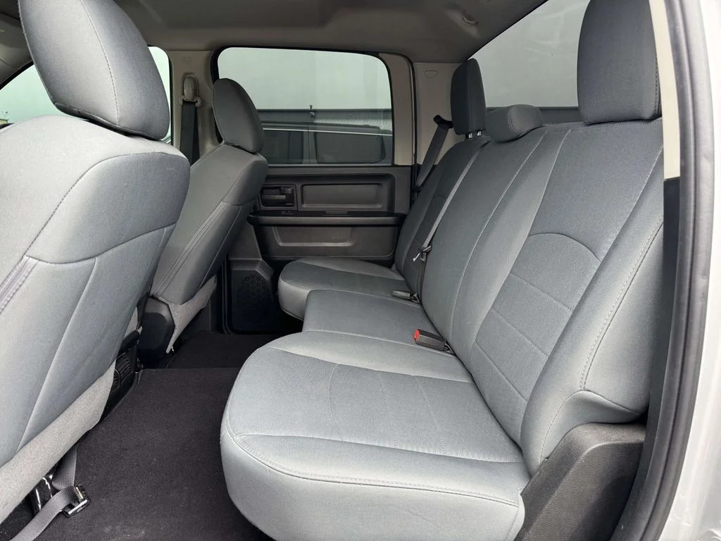 Used 2018 Silver Ram Tradesman image 14