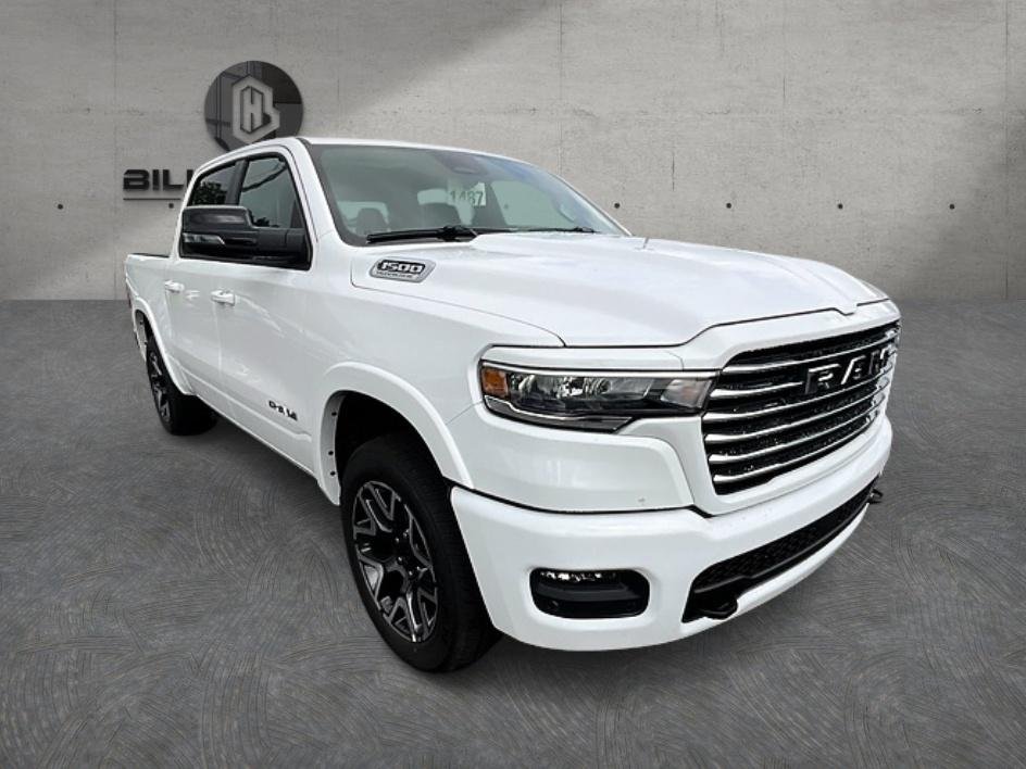 New 2026 Bright White Clear-Coat Exterior Paint RAM Laramie image 4