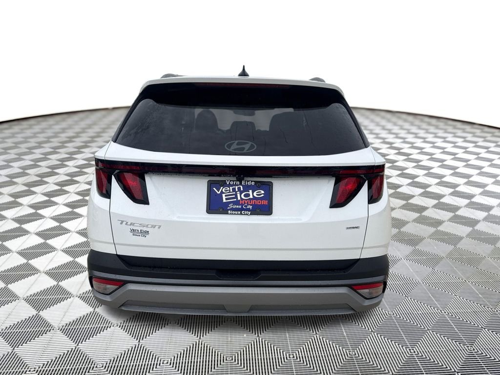 New 2026 White Hyundai SEL Plus image 4