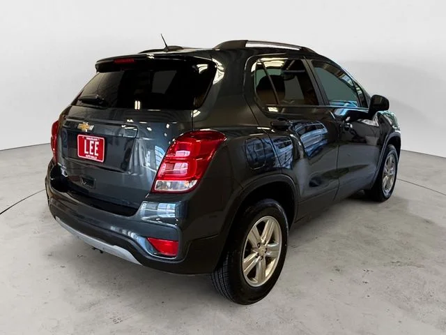 Used 2021 Gray Chevrolet LT image 6